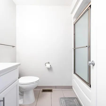 Luxury Downtown Townhome Unit 7 Cleveland Exterior photo