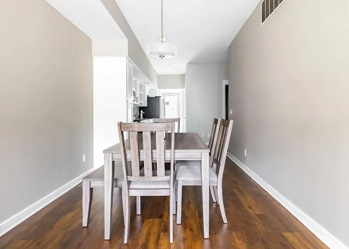 Luxury Downtown Townhome Unit 7